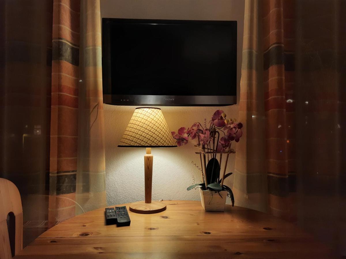 Aa-Apartment -7 Wohnungen Fuer Geschaeftsreisende - Wie Zu Hause 开姆尼茨 外观 照片